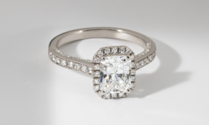 4 Carat Radiant Cut Diamond